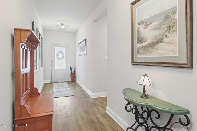 11209 Shorecrest Road, Biloxi, MS 39532