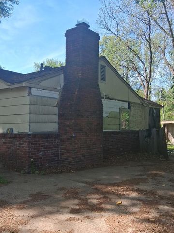 1002 CRESTON AVE, Memphis, TN 38127
