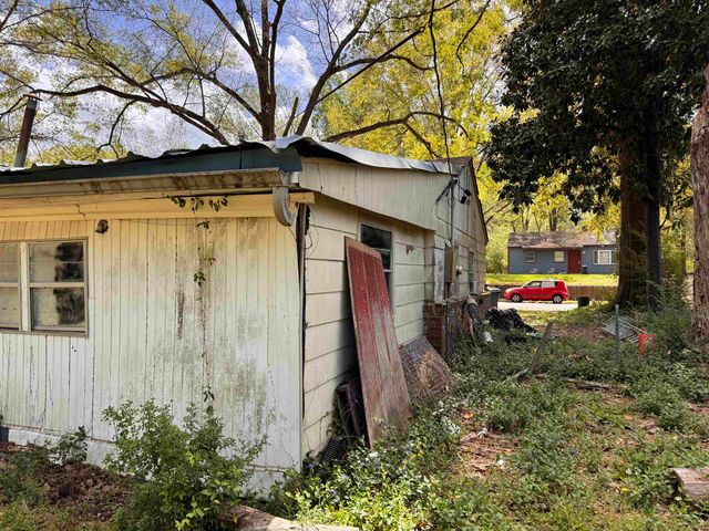 1002 CRESTON AVE, Memphis, TN 38127