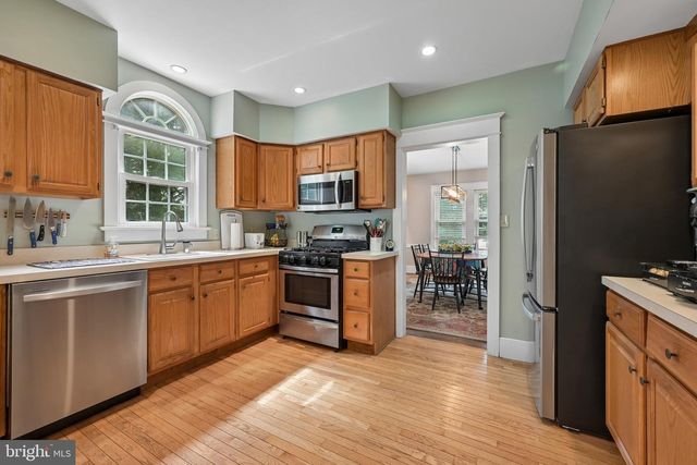 121 VILLANOVA RD, Glassboro, NJ 08028