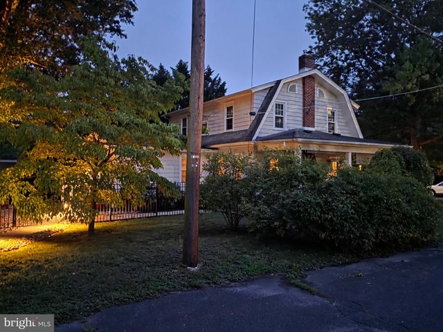 121 VILLANOVA RD, Glassboro, NJ 08028