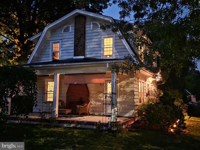 121 VILLANOVA RD, Glassboro, NJ 08028
