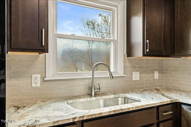 316 Winding Road, Bristol, TN 37620