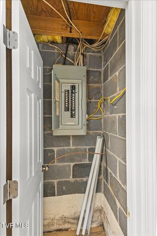 316 Winding Road, Bristol, TN 37620