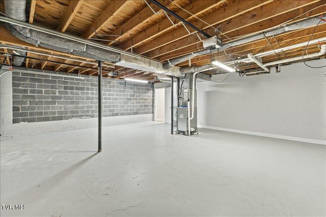 316 Winding Road, Bristol, TN 37620