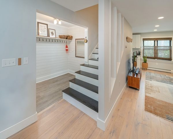19 Jefferson St, Newburyport, MA 01950