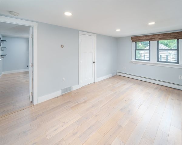 19 Jefferson St, Newburyport, MA 01950