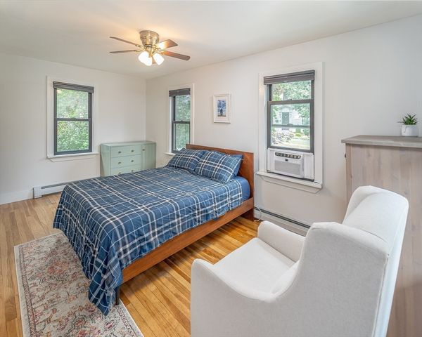 19 Jefferson St, Newburyport, MA 01950