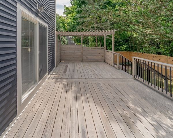 19 Jefferson St, Newburyport, MA 01950