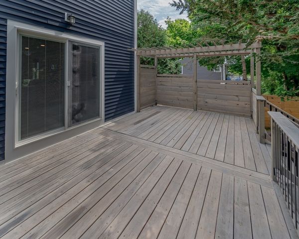 19 Jefferson St, Newburyport, MA 01950