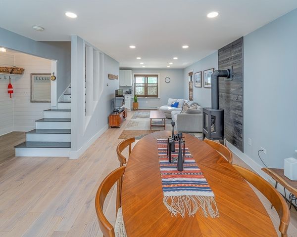 19 Jefferson St, Newburyport, MA 01950
