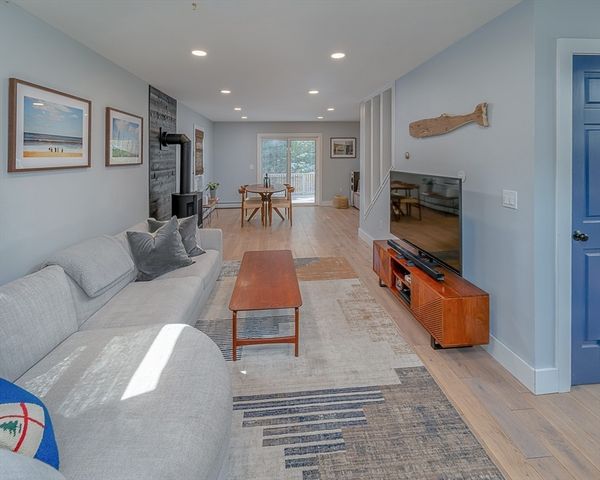 19 Jefferson St, Newburyport, MA 01950