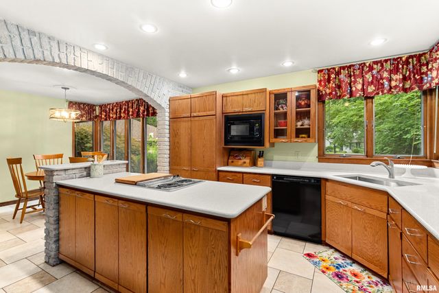 12205 N WAKE ROBIN Way, Dunlap, IL 61525