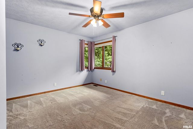 12205 N WAKE ROBIN Way, Dunlap, IL 61525