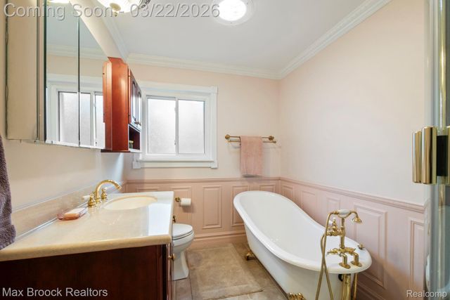 19771 Hickory Leaf Street, Southfield, MI 48076