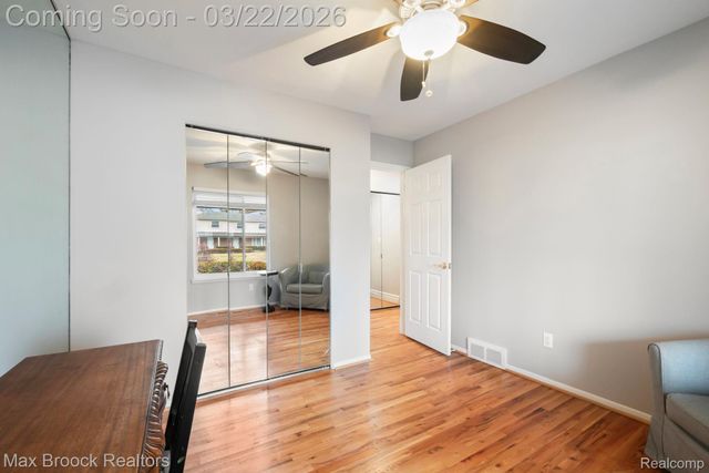 19771 Hickory Leaf Street, Southfield, MI 48076