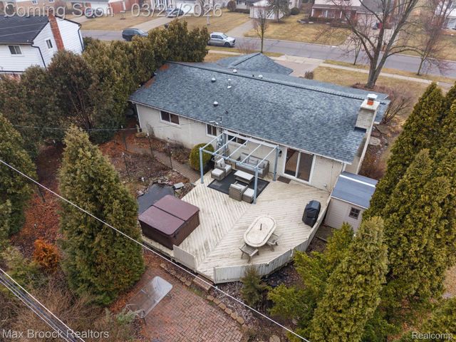 19771 Hickory Leaf Street, Southfield, MI 48076