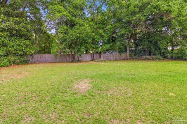 6710 Malvern St, Pensacola, FL 32506