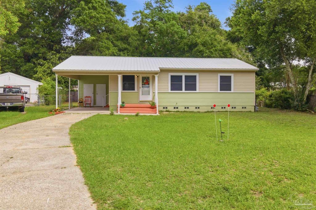6710 Malvern St, Pensacola, FL 32506