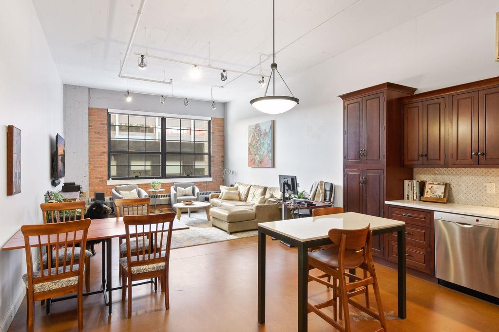 250 Park Avenue 404, Minneapolis, MN 55415 — photo 2