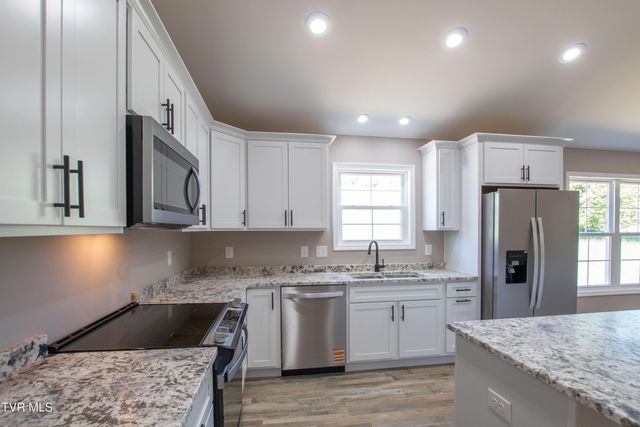 17150 Sedona Drive, Abingdon, VA 24211