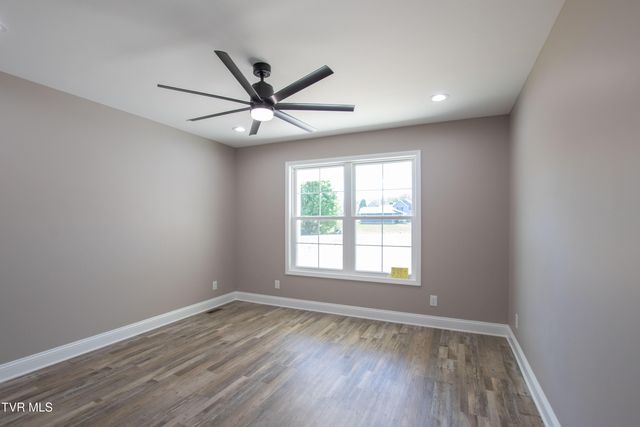 17150 Sedona Drive, Abingdon, VA 24211