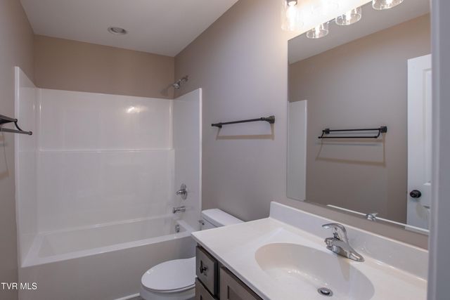 17150 Sedona Drive, Abingdon, VA 24211