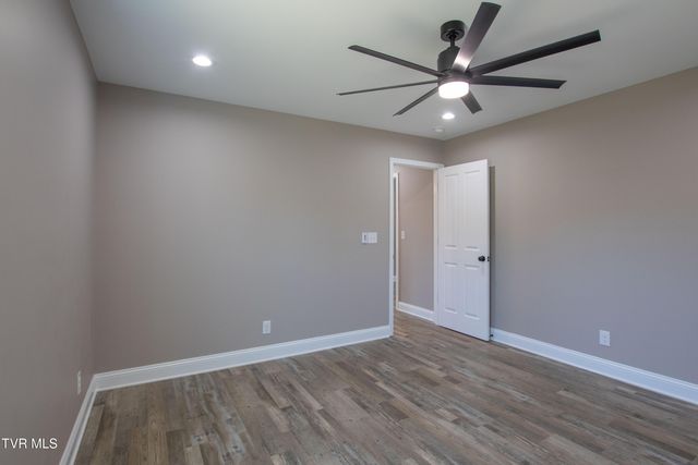 17150 Sedona Drive, Abingdon, VA 24211