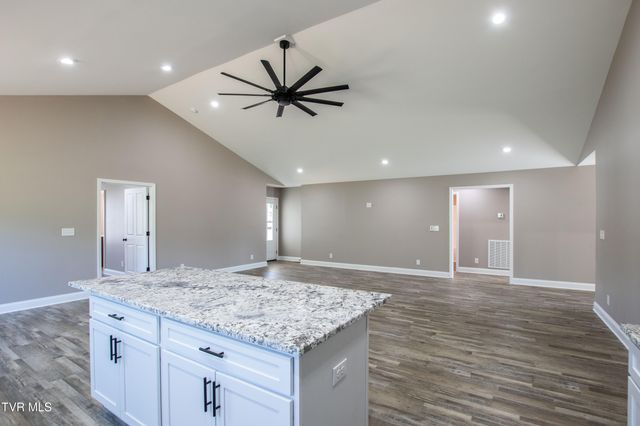 17150 Sedona Drive, Abingdon, VA 24211