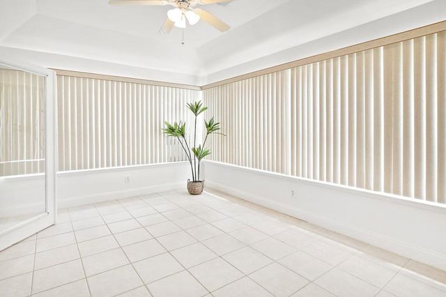 2365 Chimney Cottage Circle NE 14, Marietta, GA 30066