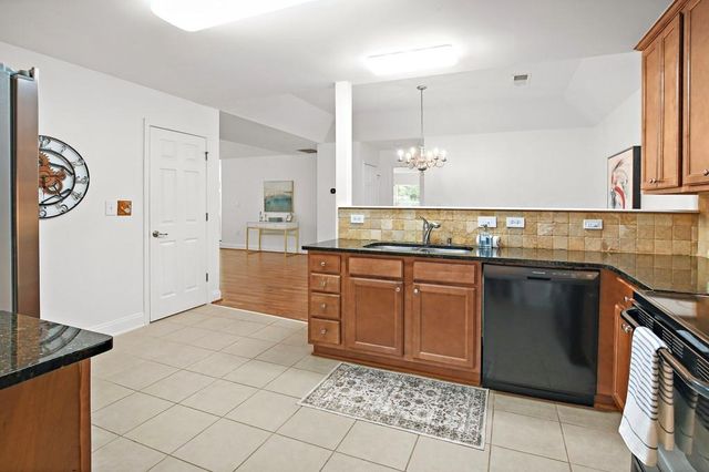 2365 Chimney Cottage Circle NE 14, Marietta, GA 30066