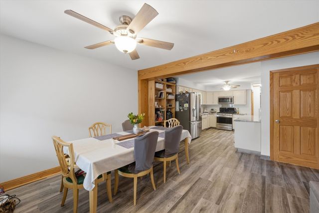 10352 Leslie Lane, Chicago Ridge, IL 60415