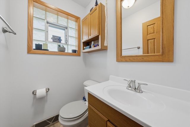 10352 Leslie Lane, Chicago Ridge, IL 60415