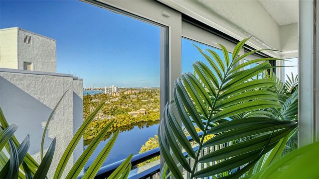 20 WHISPERING SANDS DRIVE 1201, Sarasota, FL 34242