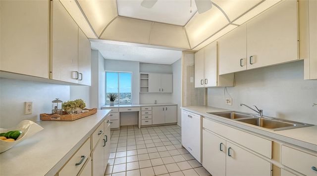 20 WHISPERING SANDS DRIVE 1201, Sarasota, FL 34242