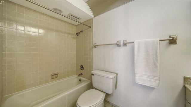 20 WHISPERING SANDS DRIVE 1201, Sarasota, FL 34242