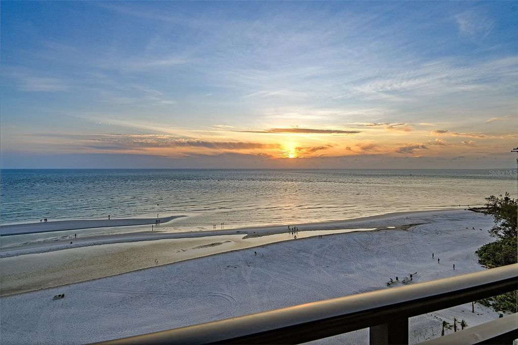 20 WHISPERING SANDS DRIVE 1201, Sarasota, FL 34242