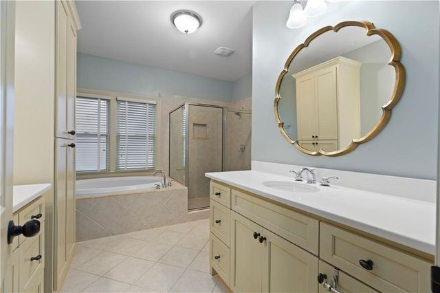 9032 Selborne Lane, Chattahoochee Hills, GA 30268