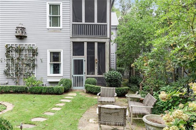 9032 Selborne Lane, Chattahoochee Hills, GA 30268