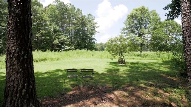 9032 Selborne Lane, Chattahoochee Hills, GA 30268