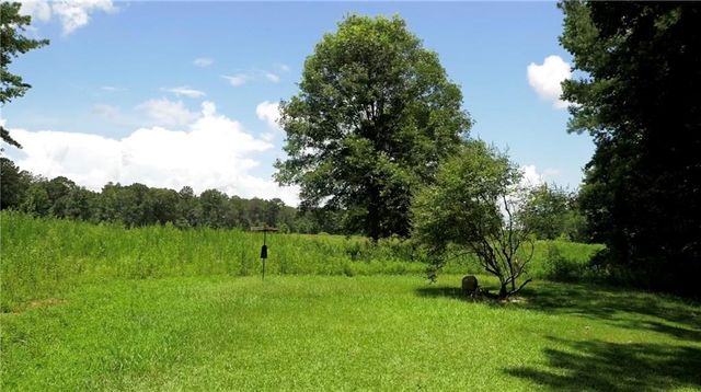 9032 Selborne Lane, Chattahoochee Hills, GA 30268