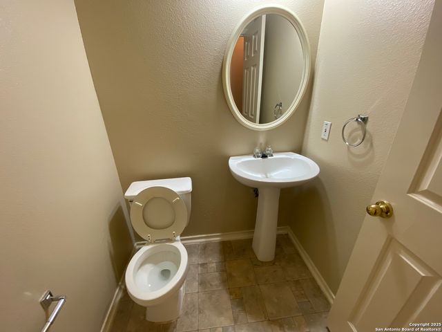 3338 Whisper Manor, Schertz, TX 78108