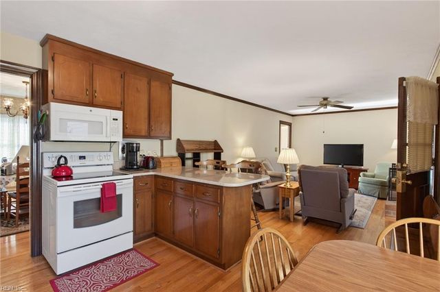 800 Arnold Palmer DR, Portsmouth, VA 23701