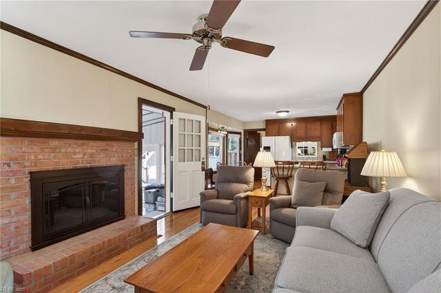 800 Arnold Palmer DR, Portsmouth, VA 23701