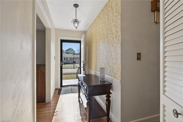 800 Arnold Palmer DR, Portsmouth, VA 23701