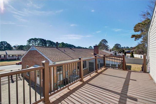 800 Arnold Palmer DR, Portsmouth, VA 23701