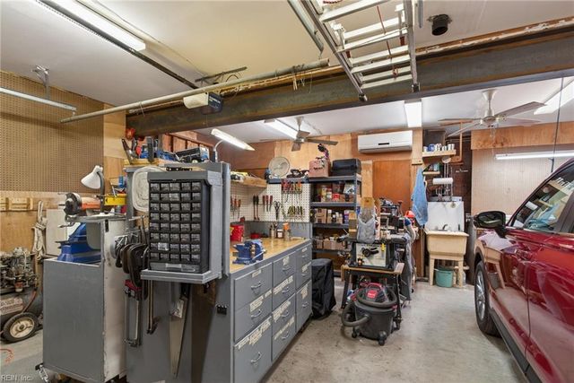 800 Arnold Palmer DR, Portsmouth, VA 23701