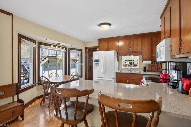 800 Arnold Palmer DR, Portsmouth, VA 23701