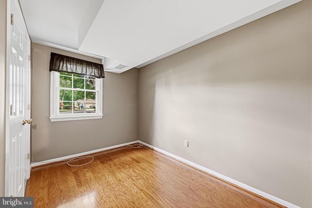 1432 FILENE CT, Vienna, VA 22182