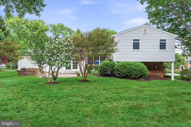 1432 FILENE CT, Vienna, VA 22182